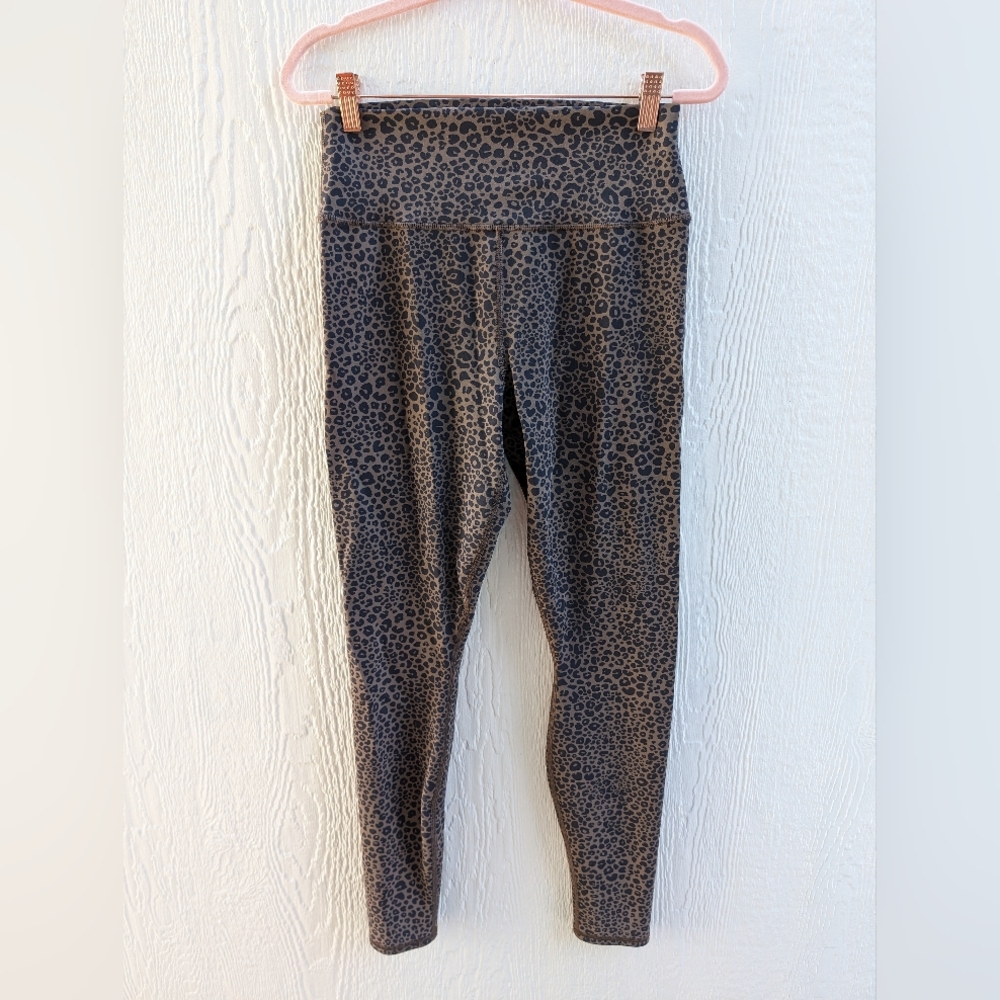 ALO Yoga Leopard Print Leggings in Brown and Black